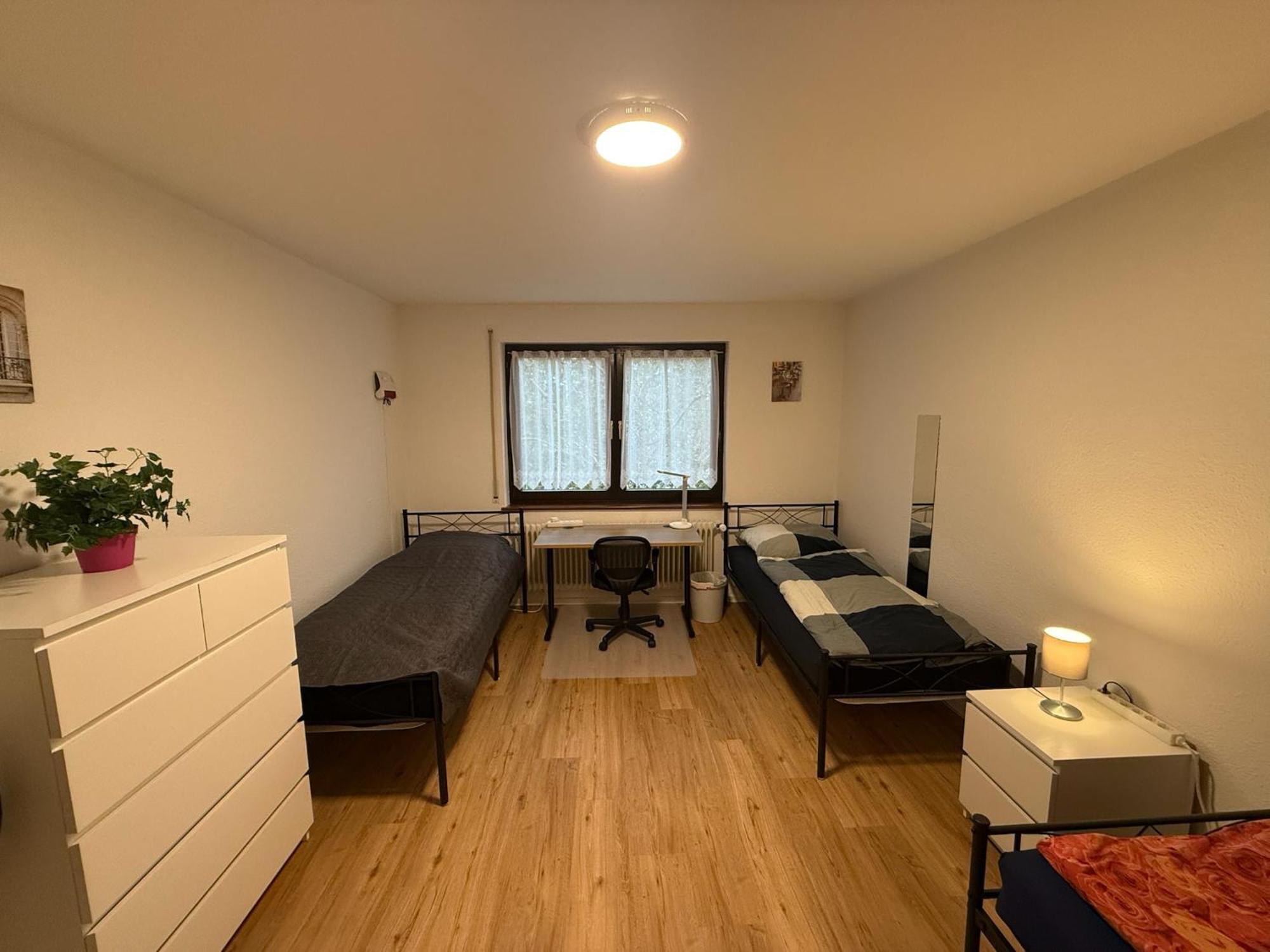 Big, Cosy And Central Apartment Karlsruhe Exterior photo